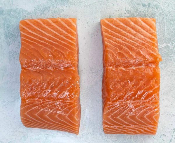 Fresh Norwegian salmon fillets without skin ( cleaned and washed) - Image 3