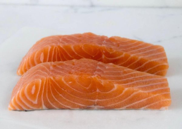 Fresh Norwegian salmon fillets without skin ( cleaned and washed) - Image 2